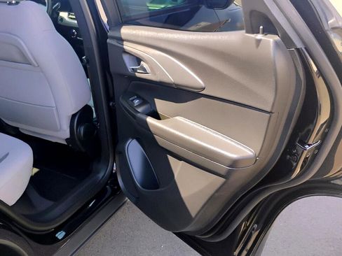 Used 2025 Chevrolet TrailBlazer LS w/ LS Convenience Package image 21