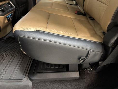 Used 2021 Ford F150 Lariat w/ Equipment Group 502A High AWD/4WD image 22
