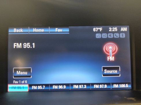 Used 2016 Chevrolet Cruze LT image 25