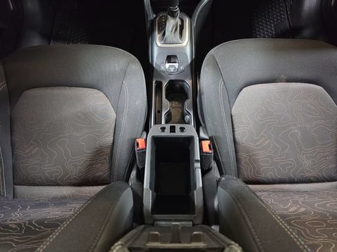 Used 2023 Jeep Renegade Latitude AWD/4WD image 16