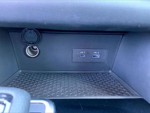 Used 2025 Nissan Pathfinder SV AWD/4WD image 30