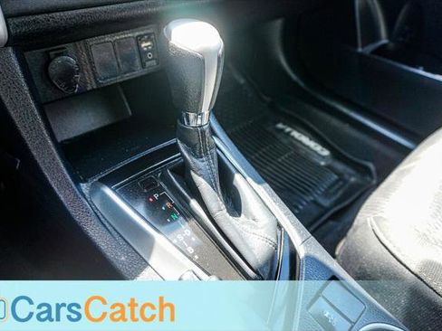 Used 2018 Toyota Corolla LE w/ Carpet Mat Package (TMS) FWD image 29