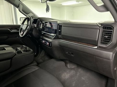 Used 2025 GMC Sierra 1500 SLT image 29