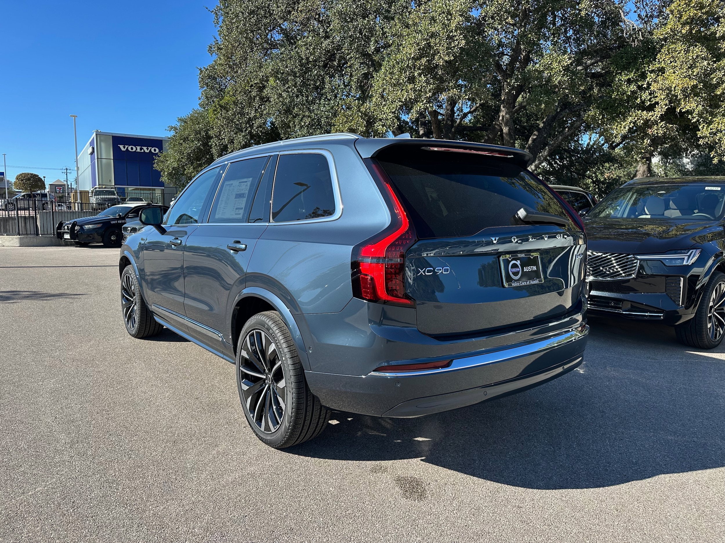 Used 2026 Volvo XC90 B6 Ultra w/ Protection Package AWD/4WD image 4