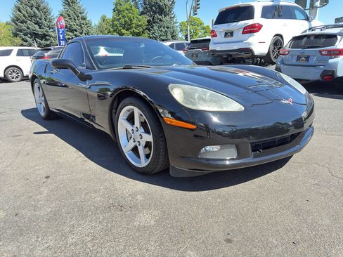 Used 2005 Chevrolet Corvette Coupe w/ Preferred Equipment Group RWD image 11