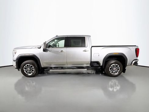 Used 2024 GMC Sierra 2500 SLT w/ SLT Convenience Package AWD/4WD image 4