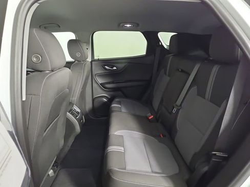 Used 2025 Chevrolet Blazer LT image 21