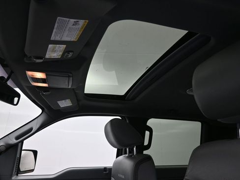 Used 2011 Ford F150 Platinum image 14