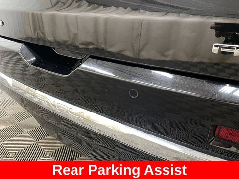 Certified 2023 GMC Acadia Denali w/ Denali Ultimate Package AWD/4WD image 17