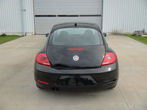 Used 2012 Volkswagen Beetle 2.5 image 8