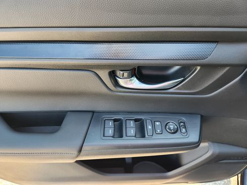 Used 2026 Honda CR-V LX image 16