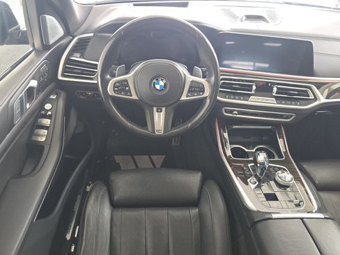 Used 2020 BMW X7 M50i image 17