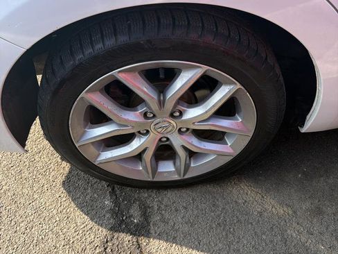 Used 2020 Acura ILX image 14