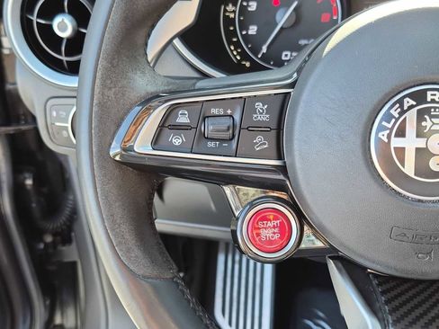 Used 2022 Alfa Romeo Stelvio Quadrifoglio w/ Active Assist Plus Package image 21