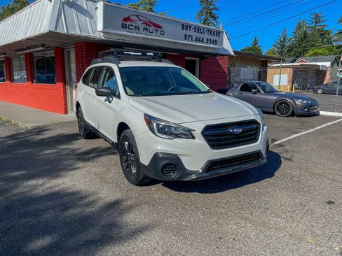 Used 2018 Subaru Outback 2.5i AWD/4WD image 4