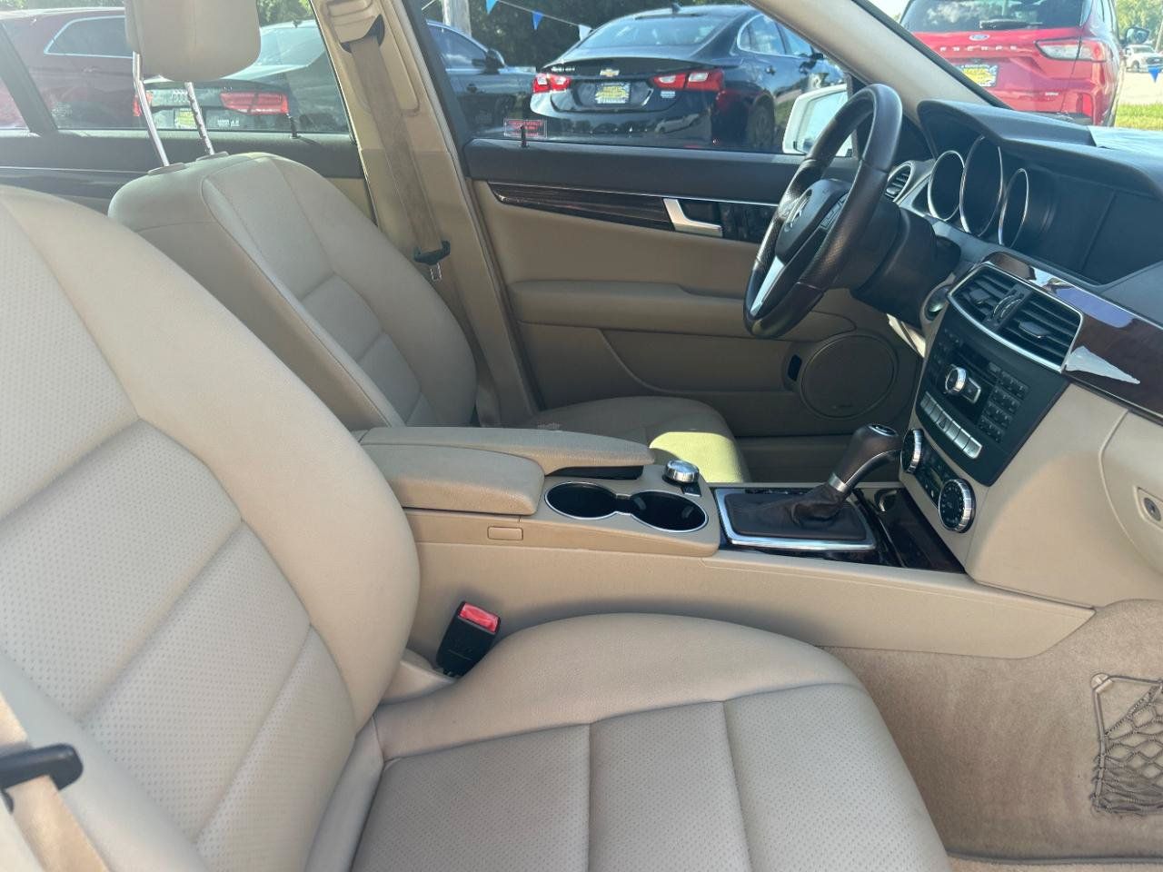 Used 2014 Mercedes-Benz C 250 Sedan image 24