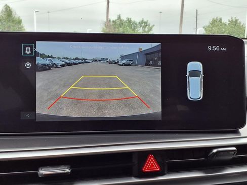 Certified 2025 Kia Sorento S FWD image 29