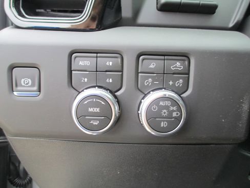 New 2026 GMC Sierra 2500 AT4X AWD/4WD image 18