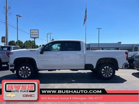 Used 2023 Chevrolet Silverado 2500 LT w/ Convenience Package AWD/4WD image 5