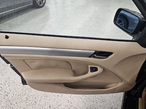 Used 2002 BMW 325i Sedan image 24