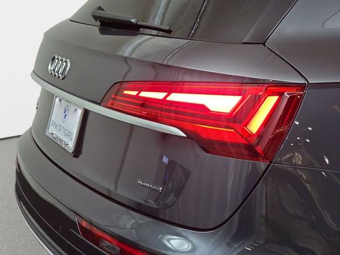 Used 2021 Audi Q5 Prestige w/ Prestige Package image 36