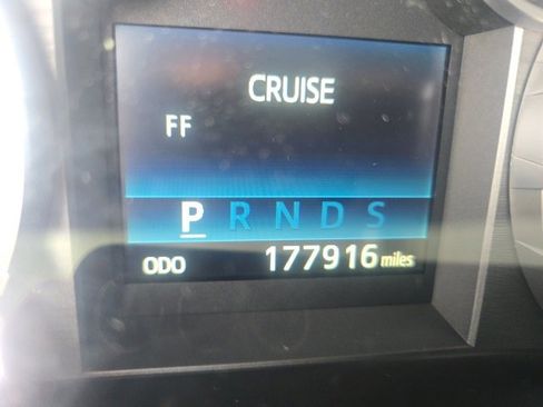 Used 2014 Toyota Tundra Platinum image 10