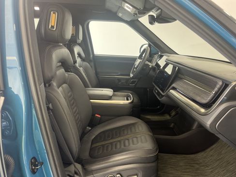 Used 2024 Rivian R1T Adventure Dual AWD/4WD image 23