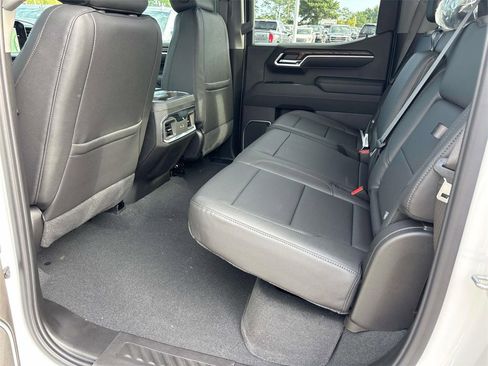 New 2026 GMC Sierra 1500 SLT w/ SLT Premium Package image 5