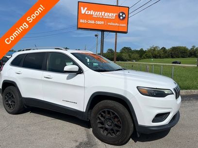 Used 2019 Jeep Cherokee Latitude w/ Popular Appearance Group