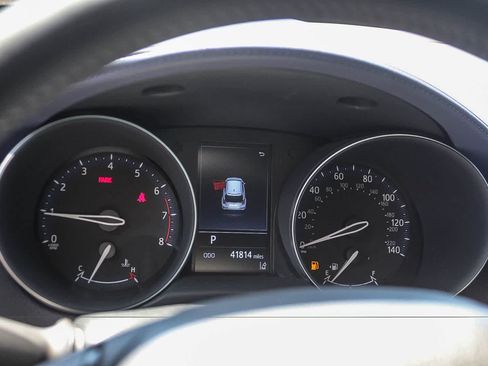 Used 2021 Toyota C-HR XLE FWD image 28