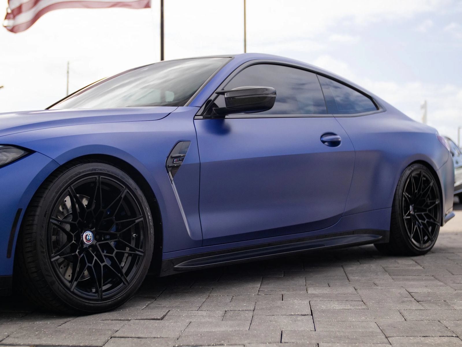 Used 2022 BMW M4 Competition w/ M Carbon Exterior Package RWD image 10