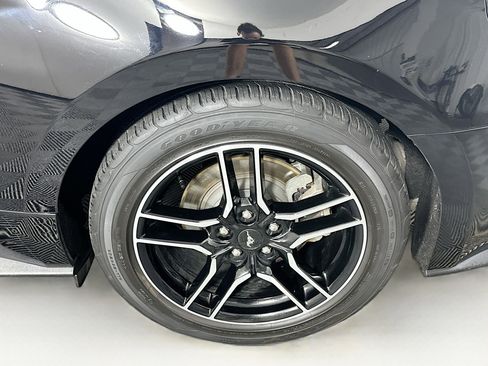 Used 2022 Ford Mustang Premium image 11