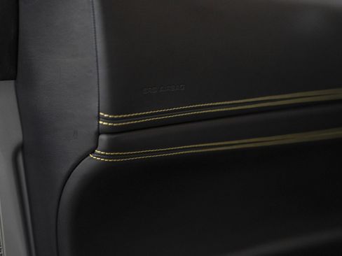 Used 2019 Ferrari Portofino image 26