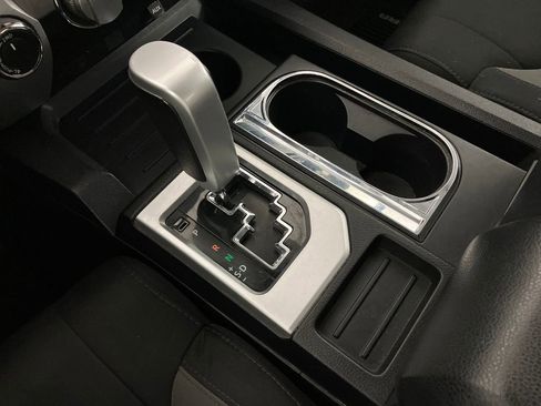 Used 2018 Toyota Tundra SR5 image 27