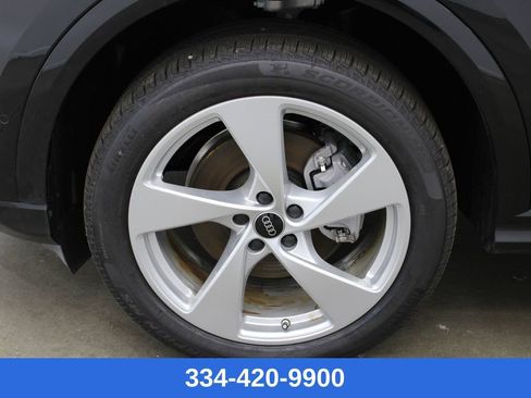 New 2025 Audi Q5 Premium Plus image 28