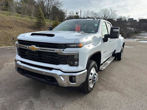 Used 2026 Chevrolet Silverado 3500 LT w/ All Star Edition image 8
