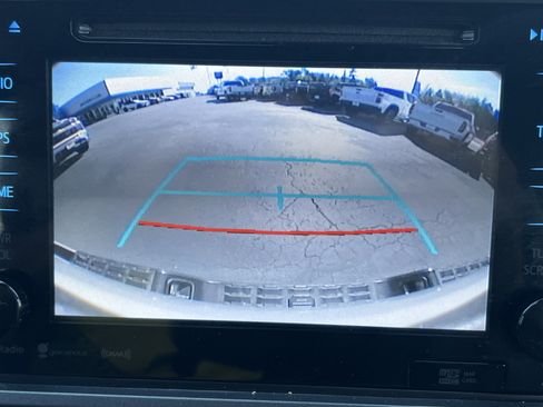 Used 2019 Toyota Tacoma TRD Sport w/ Technology Package AWD/4WD image 13