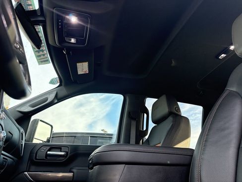 Used 2022 GMC Sierra 2500 AT4 image 41