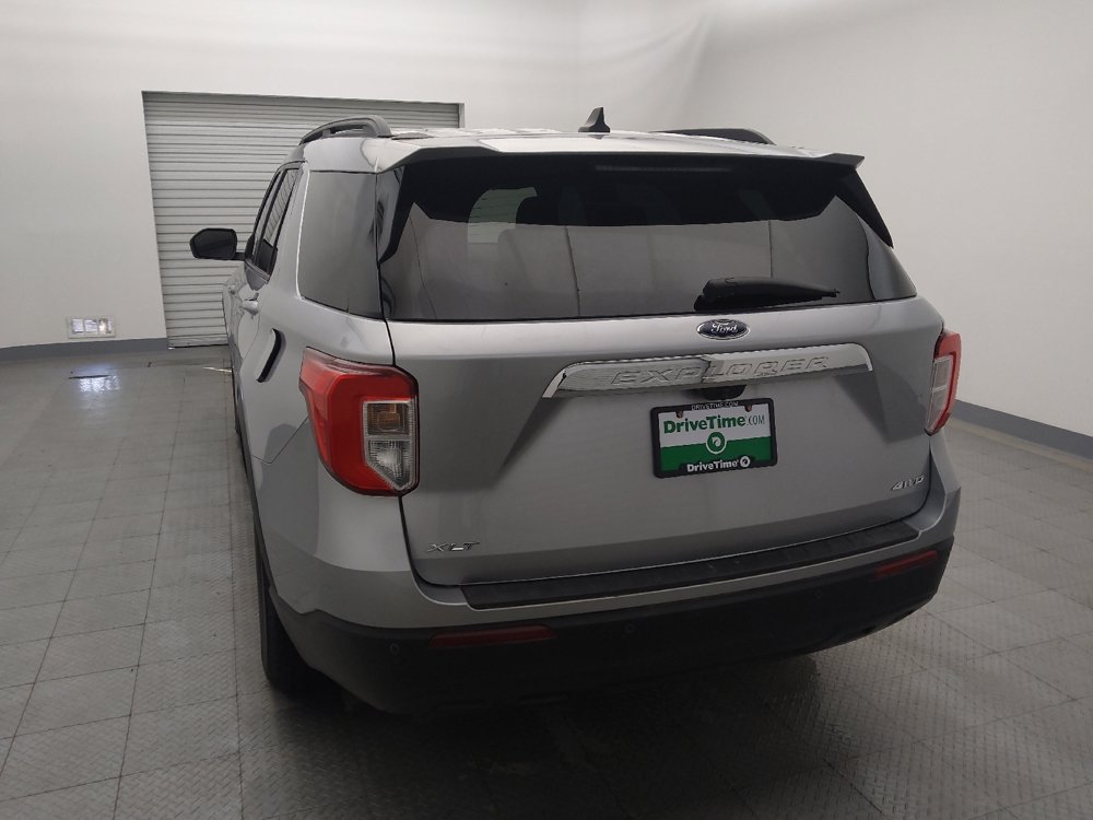 Used 2021 Ford Explorer XLT AWD/4WD image 6
