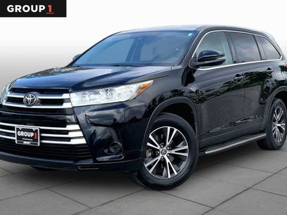 Used 2019 Toyota Highlander LE