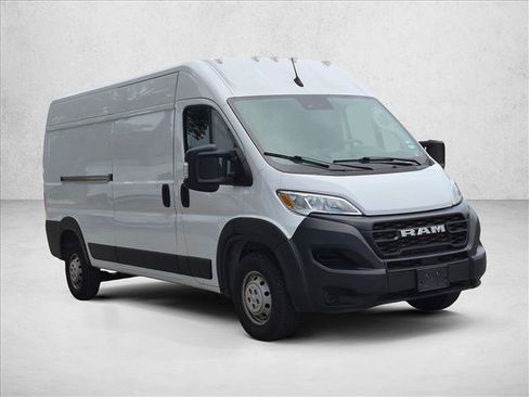 Used 2023 RAM ProMaster 2500 FWD image 3