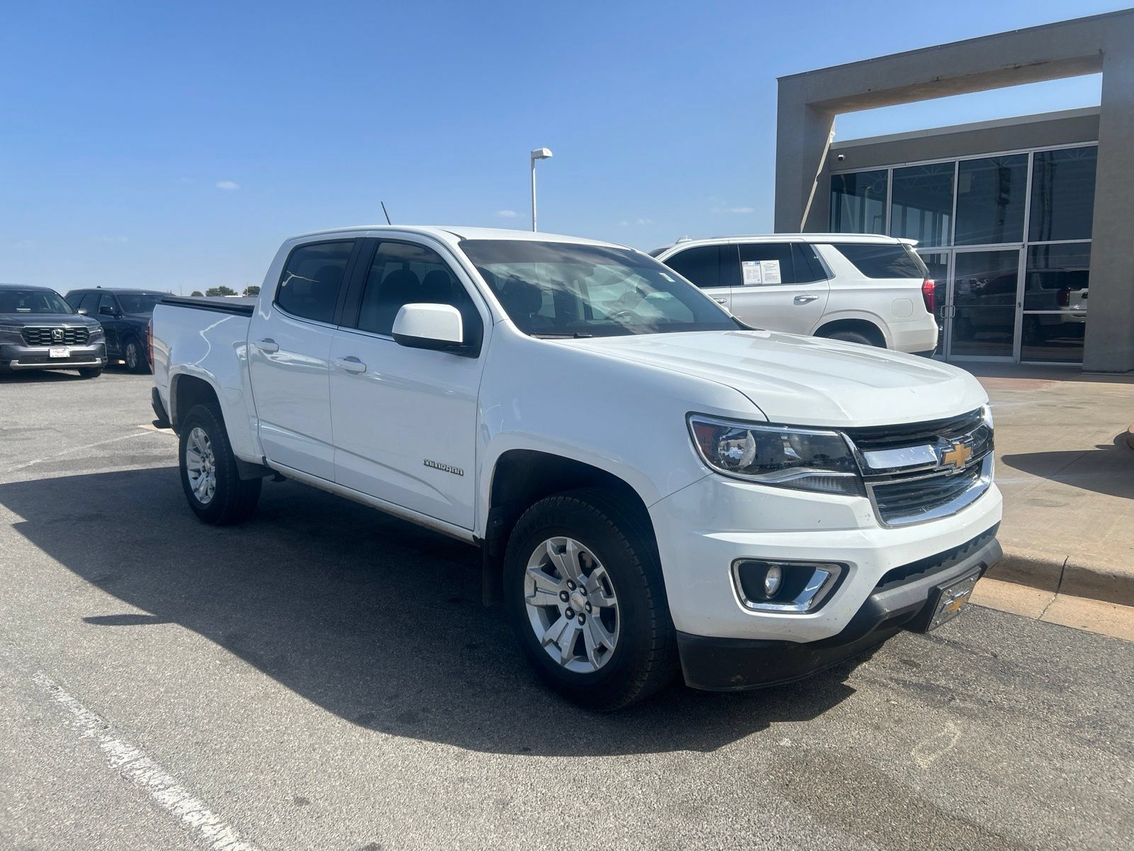 Used 2016 Chevrolet Colorado LT w/ LT Convenience Package RWD image 3