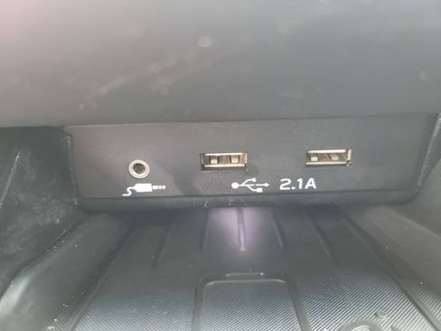 Used 2020 Subaru Outback Limited image 22