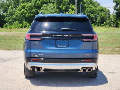 Used 2024 GMC Acadia Denali FWD image 6
