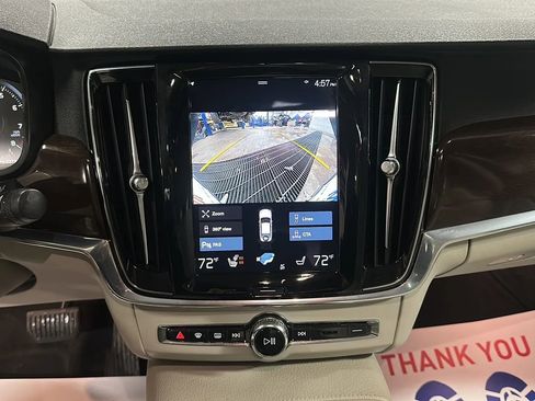 Used 2020 Volvo S90 T6 Momentum image 23