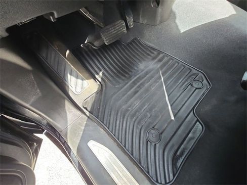 Used 2022 Chevrolet Silverado 2500 LT w/ Snow Plow Prep/Camper Package image 36