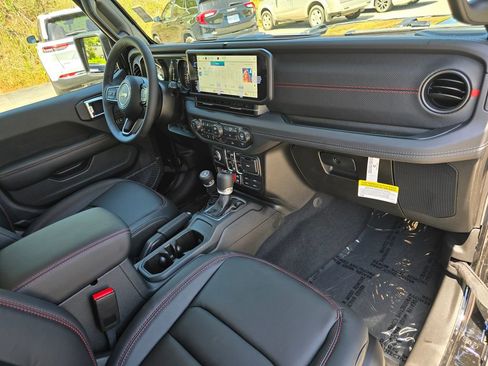 New 2026 Jeep Gladiator Rubicon AWD/4WD image 25