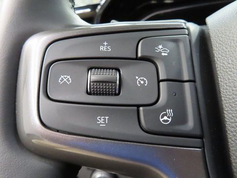 Used 2023 Chevrolet Silverado 1500 ZR2 image 59