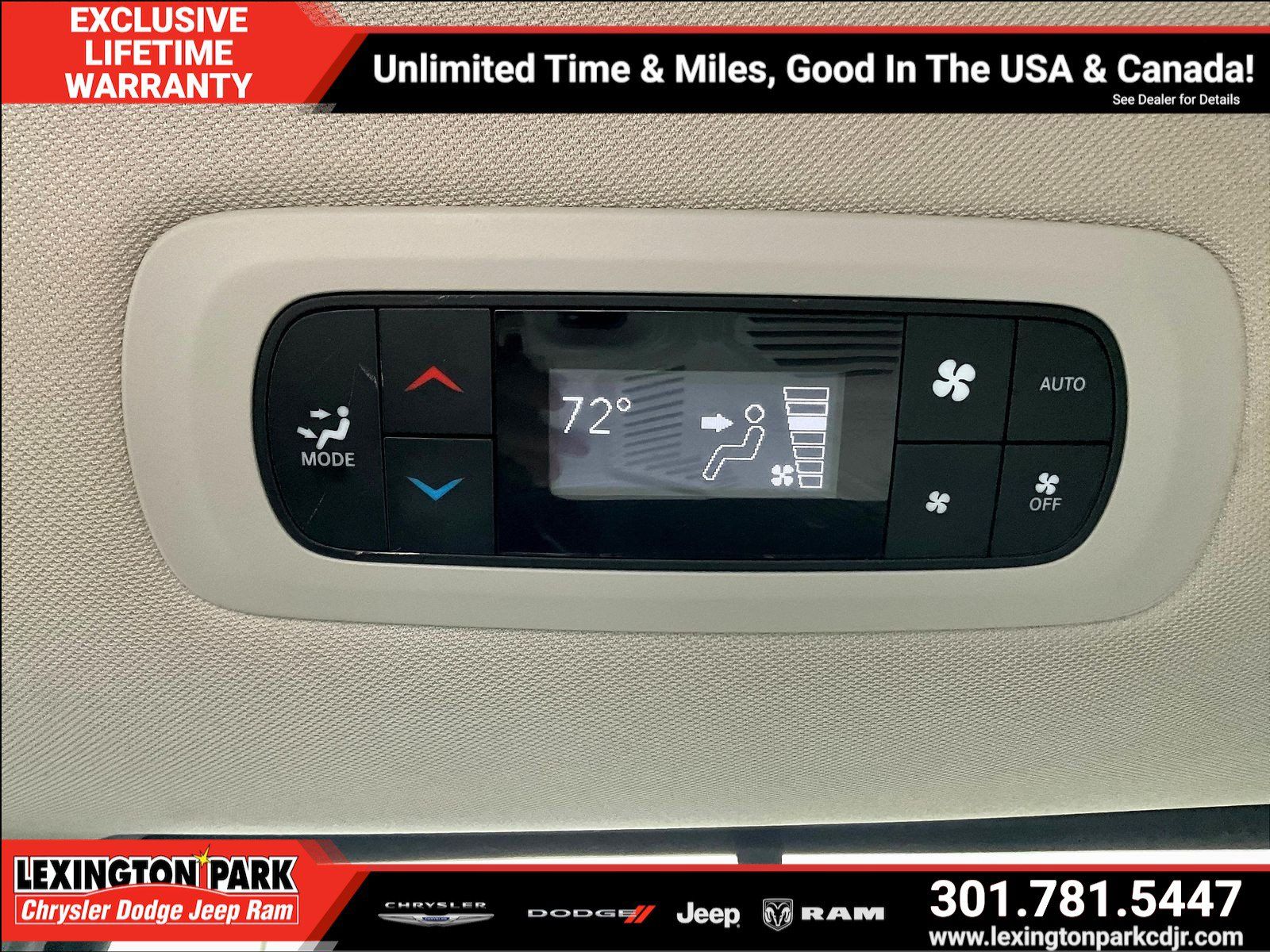 Used 2024 Chrysler Pacifica Touring-L FWD image 10