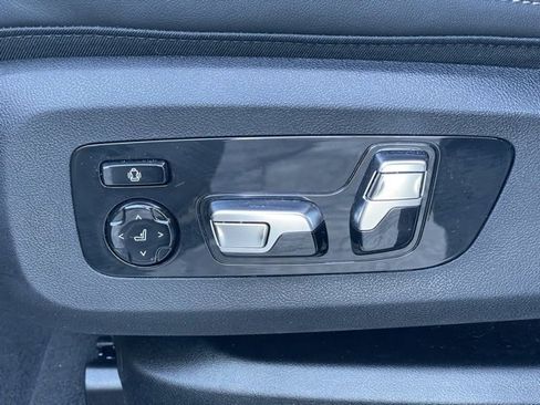 Used 2026 BMW X6 xDrive40i w/ Climate Comfort Package image 17